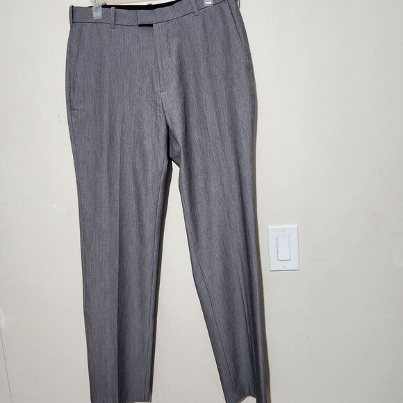 Van Heusen Flex Dress Pants Size 32x32 Gray Color Flat Front Straight - Picture 2 of 9